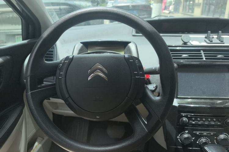 Used Citroen C-Quatre 2013 Sedan 1.6L Automatic Prestige Model Steering Wheel