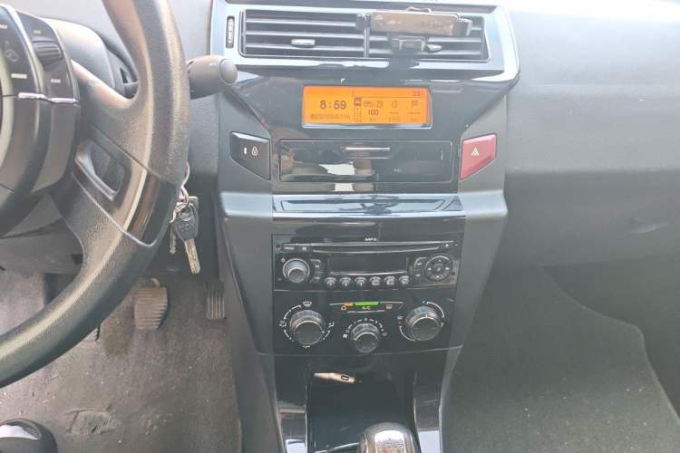 Used Citroen C-Quatre 2013 Sedan 1.6L Manual - Prestige Model Audio And AC Panel