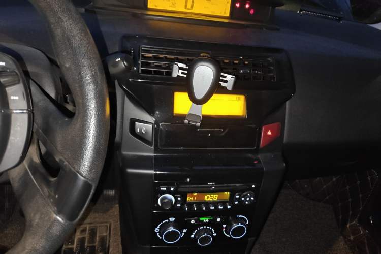 Used Citroen C-Quatre 2013 Sedan 1.6L Manual - Prestige Model Audio And AC Panel