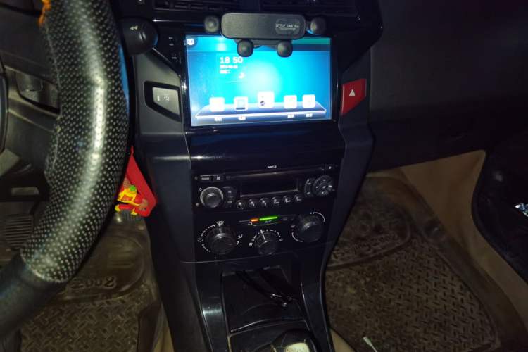 Used Citroen C-Quatre 2013 1.6L Manual Prestige CNG Model Audio And AC Panel