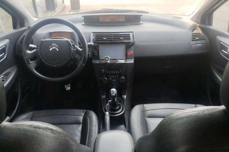 Used Citroen C-Quatre 2013 Sedan 1.6L Manual - Prestige Model Center Console