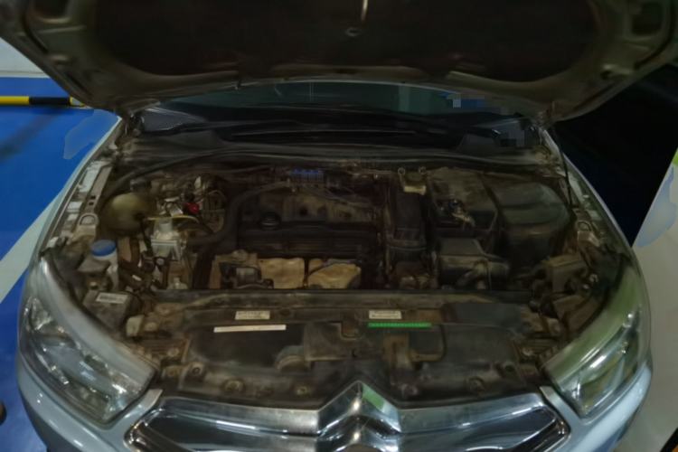 Used Citroen C-Quatre 2013 1.6L Manual Prestige CNG Model Engine Bay