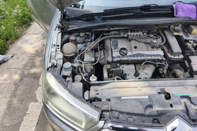 Used Citroen C-Quatre 2013 1.6L Manual Prestige CNG Model Engine Bay Right