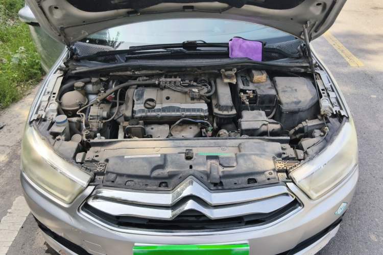 Used Citroen C-Quatre 2013 1.6L Manual Prestige CNG Model Engine Bay