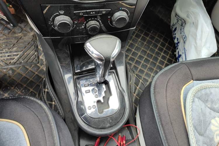 Used Citroen C-Quatre 2013 Sedan 1.6L Automatic Prestige Model Gear Lever