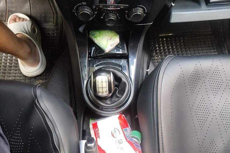 Used Citroen C-Quatre 2013 1.6L Manual Prestige CNG Model Gear Lever