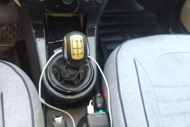 Used Citroen C-Quatre 2013 Sedan 1.6L Manual Enjoyment Model Gear Lever
