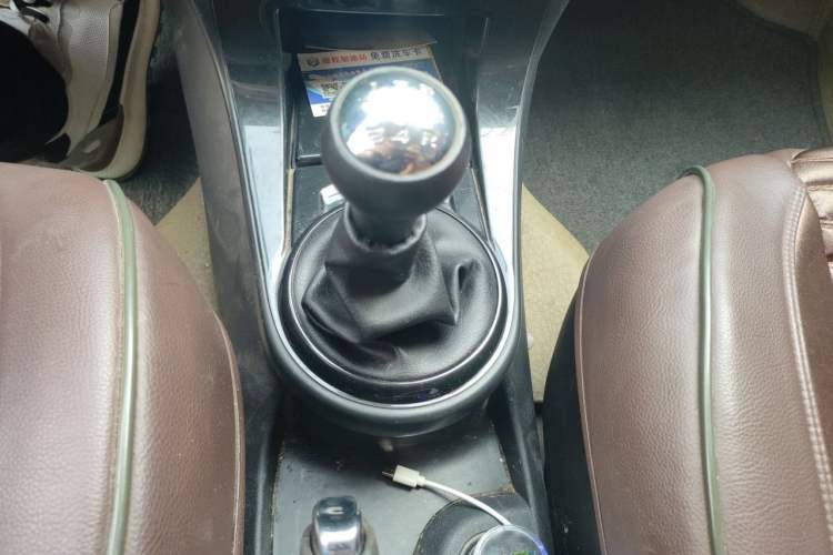 Used Citroen C-Quatre 2013 1.6L Manual Prestige CNG Model Gear Lever
