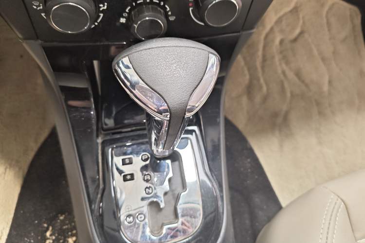 Used Citroen C-Quatre 2013 Sedan 1.6L Automatic Prestige Model Gear Lever