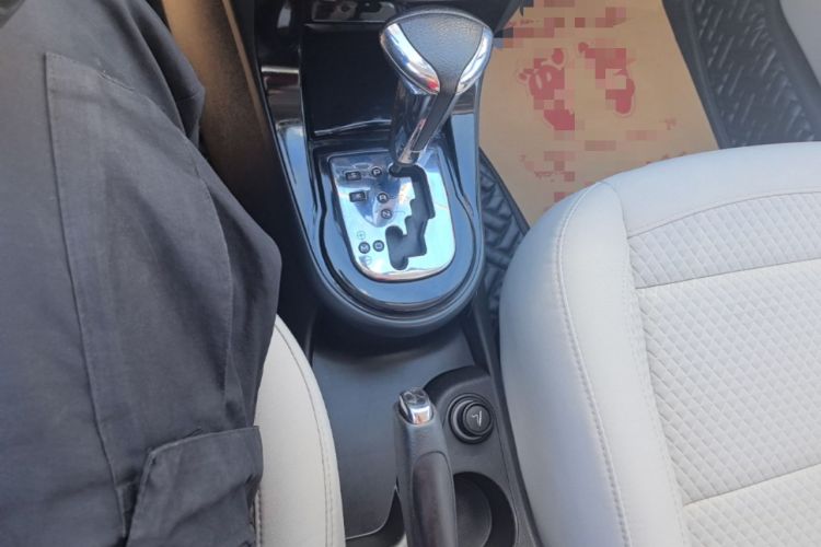 Used Citroen C-Quatre 2013 Sedan 1.6L Automatic Prestige Model Gear Lever