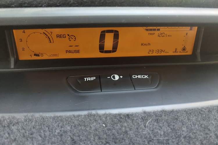 Used Citroen C-Quatre 2013 1.6L Manual Prestige CNG Model Instrument Cluster