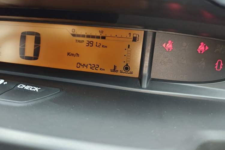 Used Citroen C-Quatre 2013 Sedan 1.6L Automatic Prestige Model Odometer Close Up