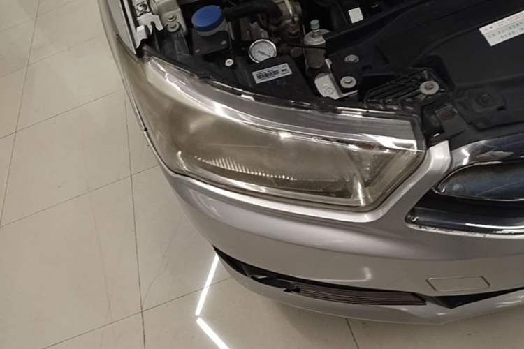 Used Citroen C-Quatre 2013 1.6L Manual Prestige CNG Model Right Front Headlight