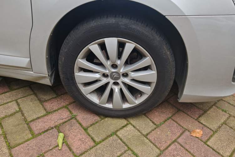 Used Citroen C-Quatre 2013 Sedan 1.6L Automatic Prestige Model Right Front Wheel Hub
