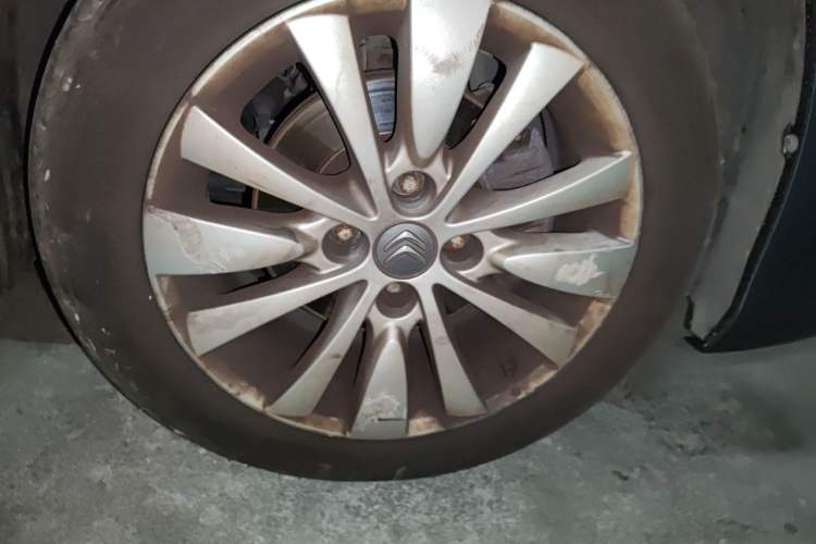 Used Citroen C-Quatre 2013 Sedan 1.6L Manual - Prestige Model Right Front Wheel Hub