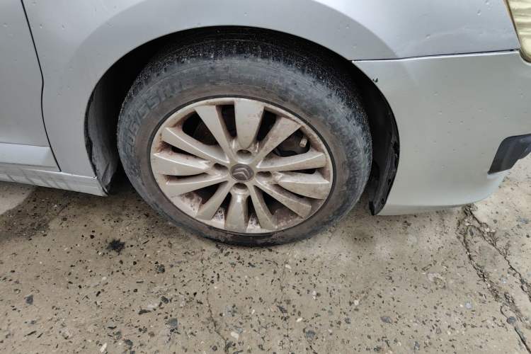 Used Citroen C-Quatre 2013 Sedan 1.6L Automatic Prestige Model Right Front Wheel Hub