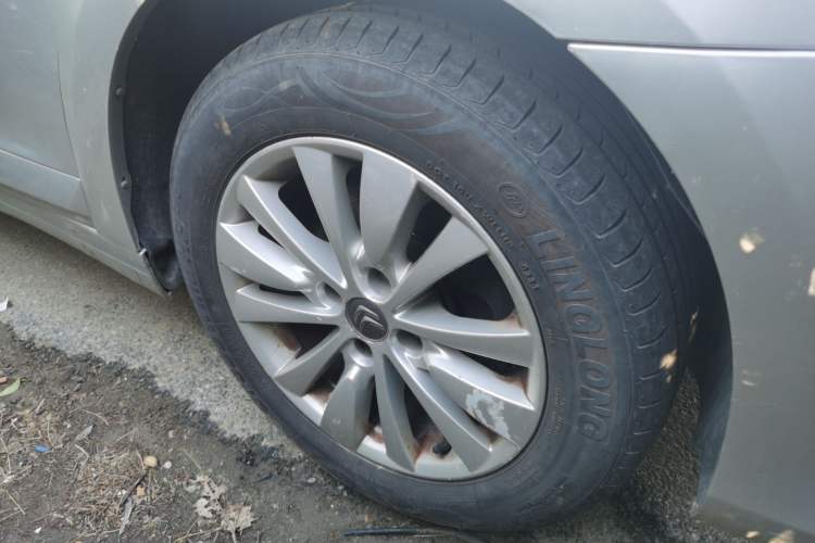 Used Citroen C-Quatre 2013 Sedan 1.6L Manual - Prestige Model Right Front Wheel Hub
