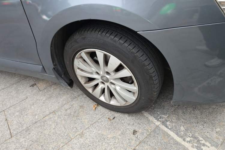 Used Citroen C-Quatre 2013 Sedan 1.6L Manual - Prestige Model Right Front Wheel Hub