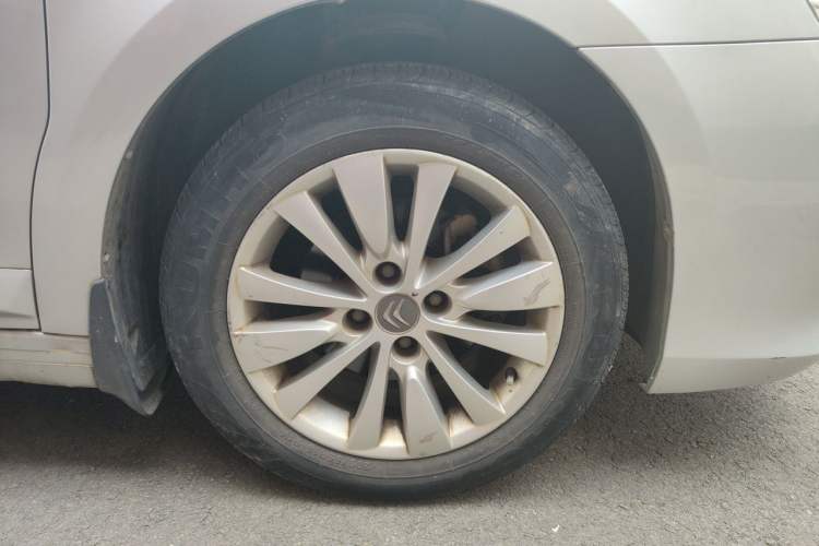 Used Citroen C-Quatre 2013 1.6L Manual Prestige CNG Model Right Front Wheel Hub