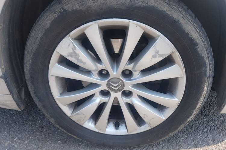 Used Citroen C-Quatre 2013 Sedan 1.6L Manual - Prestige Model Right Front Wheel Hub