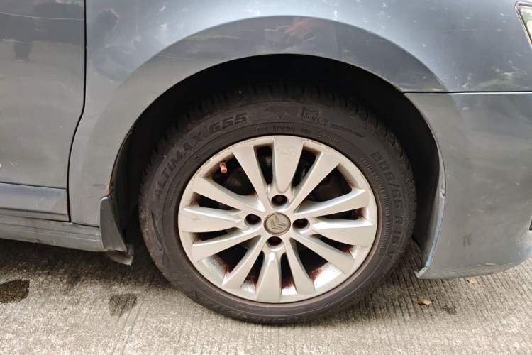 Used Citroen C-Quatre 2013 Sedan 1.6L Automatic Prestige Model Right Front Wheel Hub