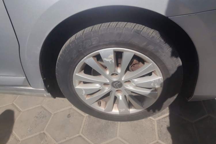 Used Citroen C-Quatre 2013 1.6L Manual Prestige CNG Model Right Front Wheel Hub