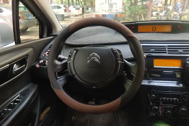 Used Citroen C-Quatre 2013 1.6L Manual Prestige CNG Model Steering Wheel