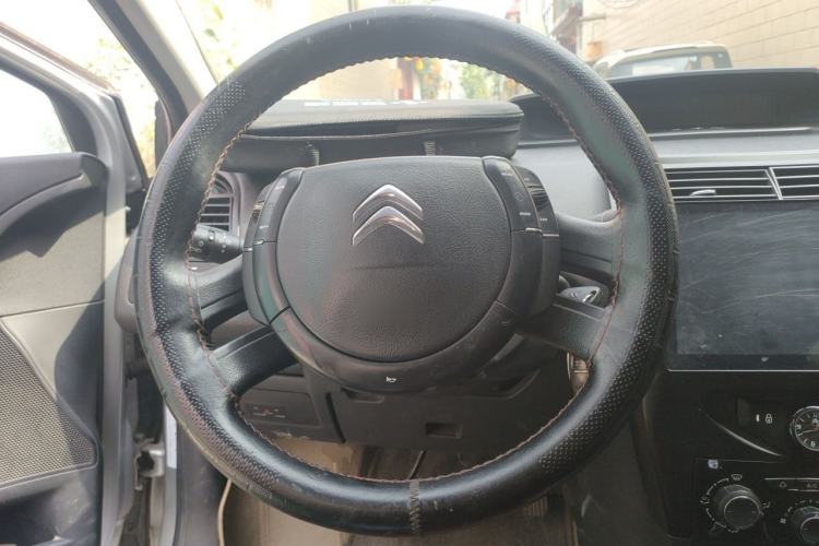 Used Citroen C-Quatre 2013 1.6L Manual Prestige CNG Model Steering Wheel