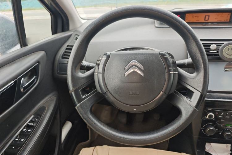 Used Citroen C-Quatre 2013 1.6L Manual Prestige CNG Model Steering Wheel