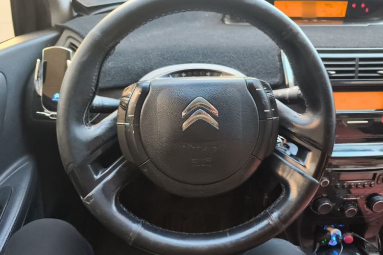 Used Citroen C-Quatre 2013 1.6L Manual Prestige CNG Model Steering Wheel