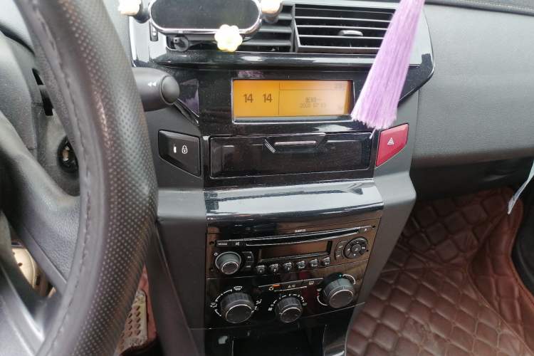 Used Citroen C-Quatre 2013 Sedan 1.6L Manual - Prestige Model Audio And AC Panel