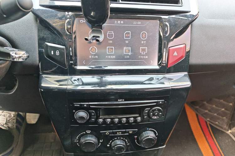 Used Citroen C-Quatre 2013 Sedan 1.6L Manual - Prestige Model Audio And AC Panel