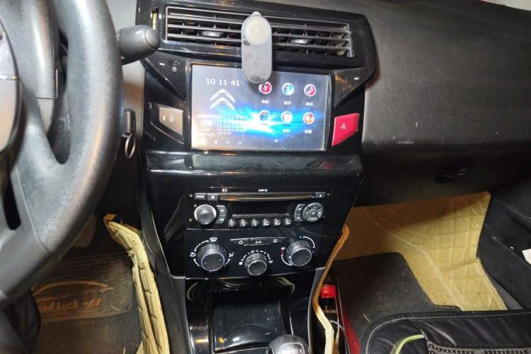 Used Citroen C-Quatre 2013 1.6L Manual Prestige CNG Model Audio And AC Panel