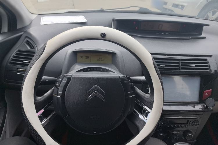 Used Citroen C-Quatre 2013 Sedan 1.6L Automatic Prestige Model Center Console