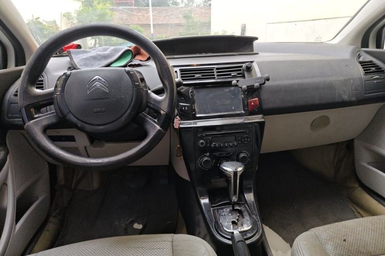 Used Citroen C-Quatre 2013 Sedan 1.6L Automatic Prestige Model Center Console