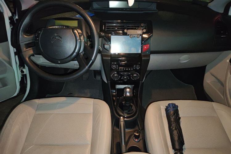 Used Citroen C-Quatre 2013 Sedan 1.6L Manual - Prestige Model Center Console