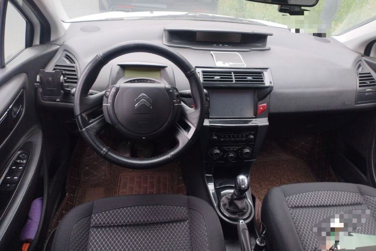 Used Citroen C-Quatre 2013 Sedan 1.6L Manual - Prestige Model Center Console