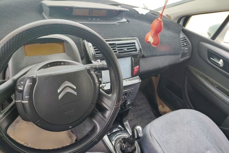 Used Citroen C-Quatre 2013 Sedan 1.6L Manual - Prestige Model Center Console