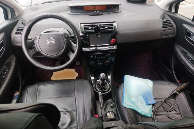 Used Citroen C-Quatre 2013 Sedan 1.6L Manual - Prestige Model Center Console