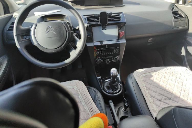 Used Citroen C-Quatre 2013 Sedan 1.6L Manual - Prestige Model Center Console