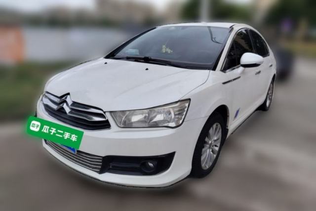 Używany Citroen C-Quatre 2013 Sedan 1.6L Manual - Prestige Model