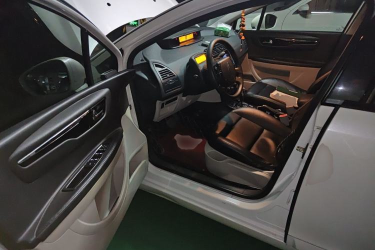 Used Citroen C-Quatre 2013 Sedan 1.6L Automatic Prestige Model Driver Seat
