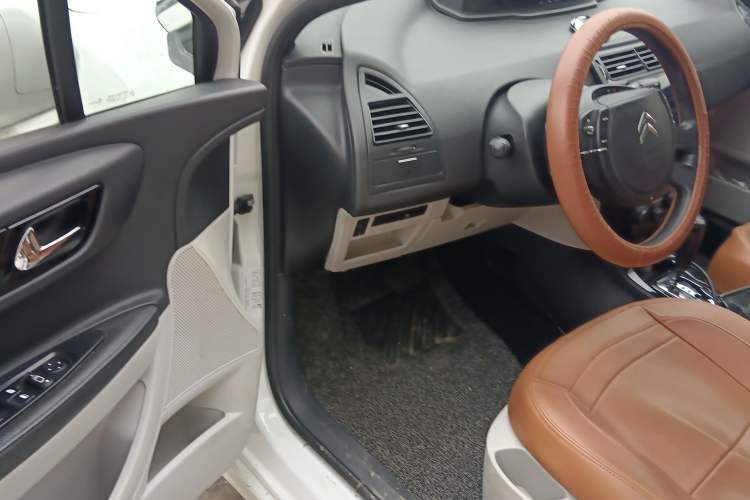 Used Citroen C-Quatre 2013 Sedan 1.6L Automatic Prestige Model Driver Seat