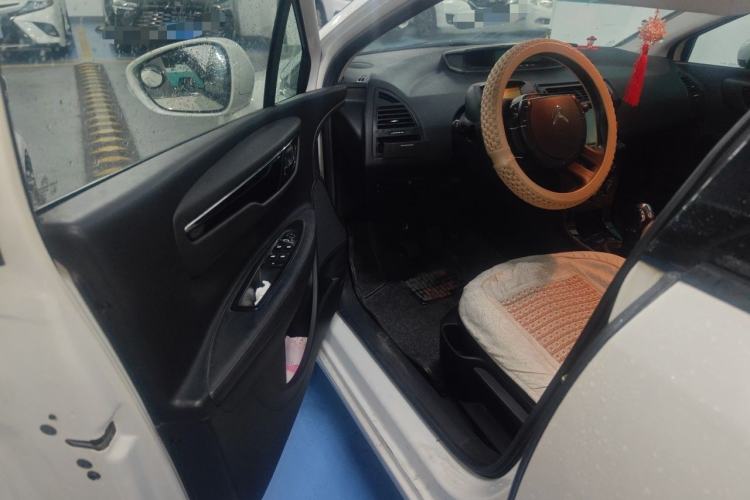 Used Citroen C-Quatre 2013 Sedan 2.0L Manual - Joyful Edition Driver Seat