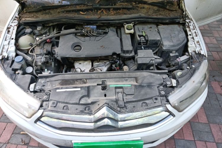 Used Citroen C-Quatre 2013 1.6L Manual Prestige CNG Model Engine Bay