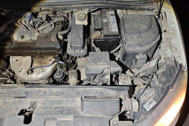 Used Citroen C-Quatre 2013 1.6L Manual Prestige CNG Model Engine Bay Left