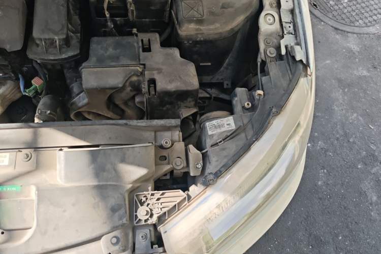 Used Citroen C-Quatre 2013 Sedan 1.6L Manual - Prestige Model Engine Bay Left