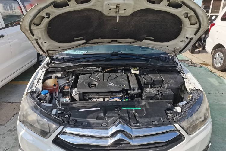 Used Citroen C-Quatre 2013 Facelifted CROSS 1.6L Manual Engine Bay