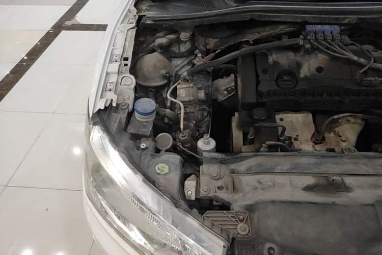 Used Citroen C-Quatre 2013 1.6L Manual Prestige CNG Model Engine Bay Right