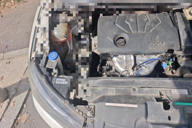 Used Citroen C-Quatre 2013 Facelifted CROSS 1.6L Manual Engine Bay Right